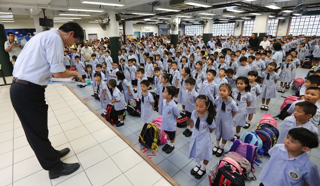 Roughly one in 10 contract teachers took home less than their peers with permanent jobs. Photo: Felix Wong