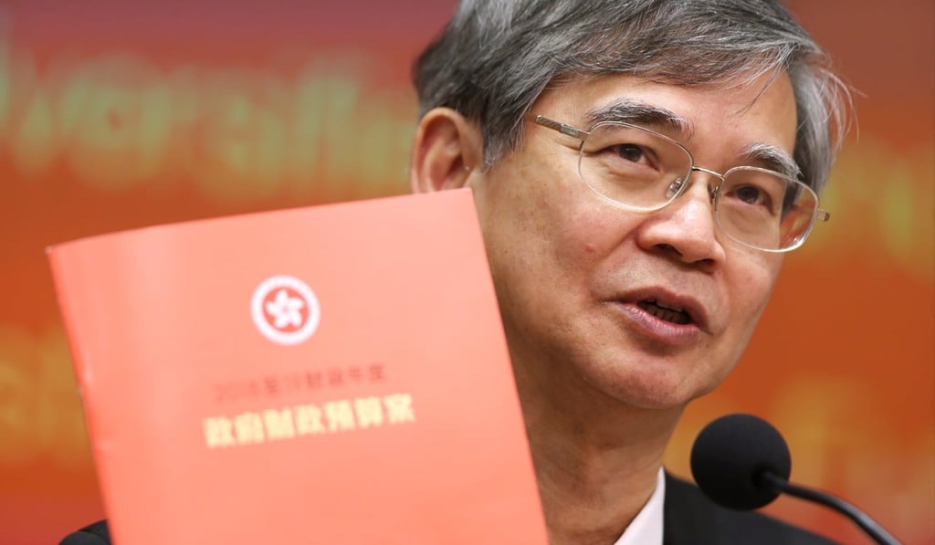 Law Chi-kwong, Secretary for Labour and Welfare, is one of only two outsiders in Lam’s cabinet. Photo: Winson Wong