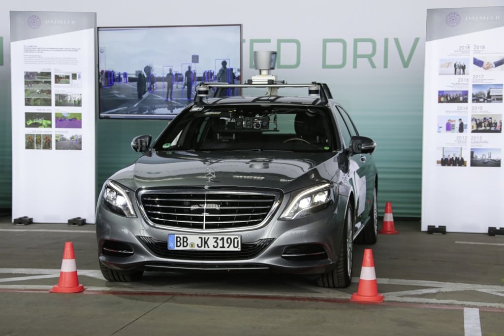 Automated testing was demonstrated to Germany’s chancellor Angela Merkel using a Mercedes-Benz E-Class; the S-Class (shown) is used for multimodal recording and data collection of traffic scenes with camera and lidar technology.