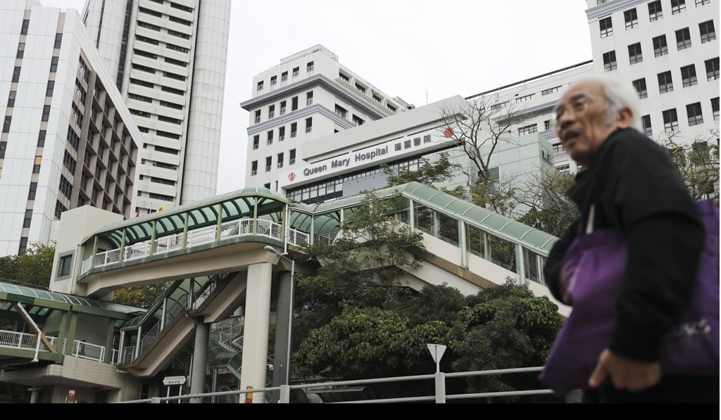 The constable was taken conscious to Queen Mary Hospital in Pok Fu Lam. Photo: Winson Wong