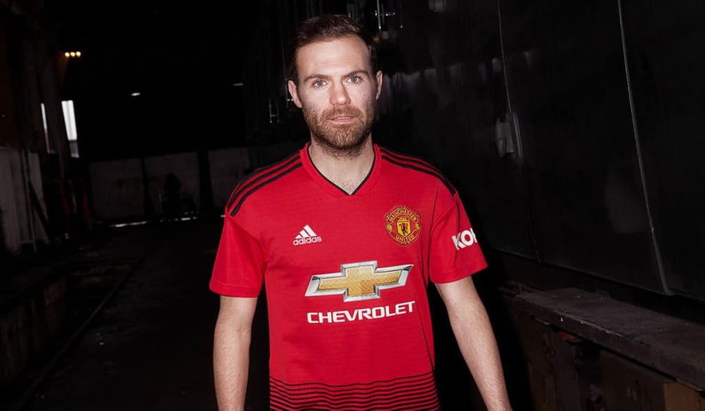 Juan Mata models Manchester United's new kit. Photo: ManUtd.com Juan Mata models Manchester United's new kit. Photo: ManUtd.com