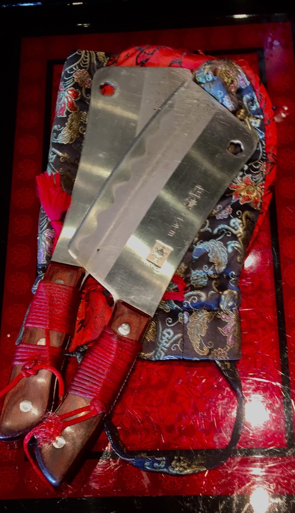 Dao liao practitioners believe in the spirit of the knives and bring out their good energy. Photo: Kylie Knott Dao liao practitioners believe in the spirit of the knives and bring out their good energy. Photo: Kylie Knott