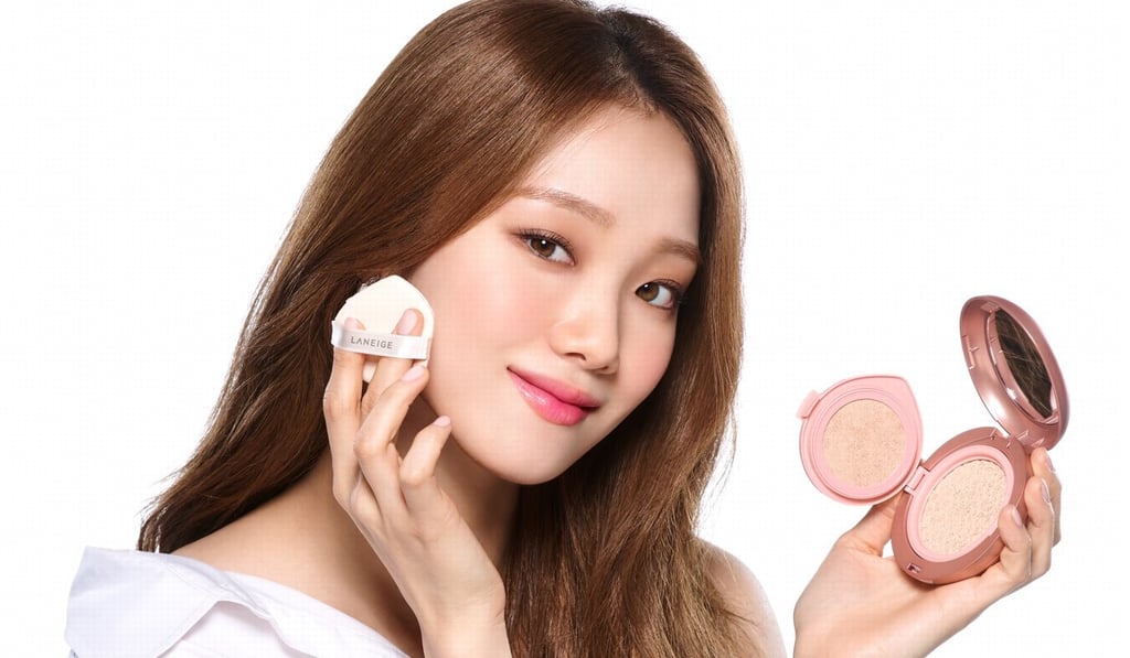 Laneige Layering Cover Cushion Lifestyle.