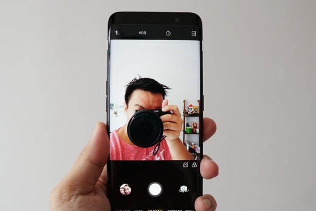 The selfie camera on the Oppo Find X is housed in the pop-up module, together with an infrared scanner for facial recognition and, on the back, two main cameras. Photo: Ben Sin