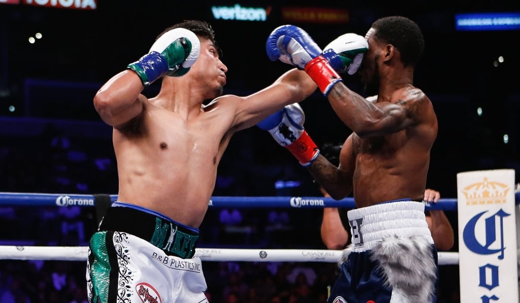 Mikey Garcia swarmed Robert Easter Jnr. Photos: Twitter Mikey Garcia swarmed Robert Easter Jnr. Photos: Twitter