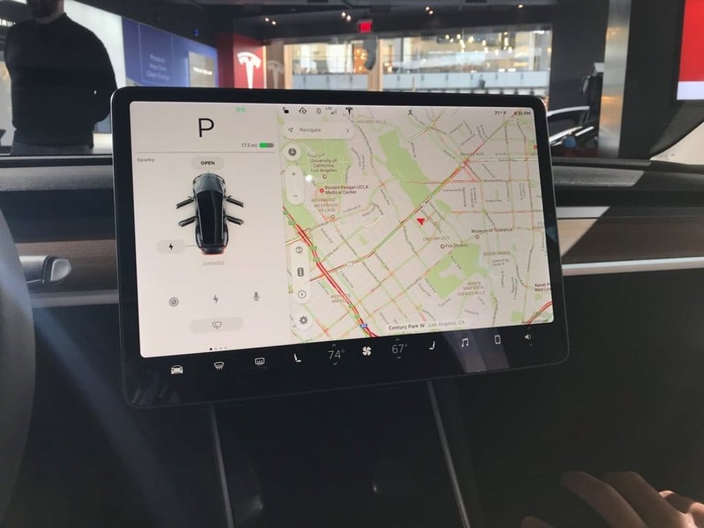 The large touch screen inside a Tesla vehicle. Photo: Business Insider