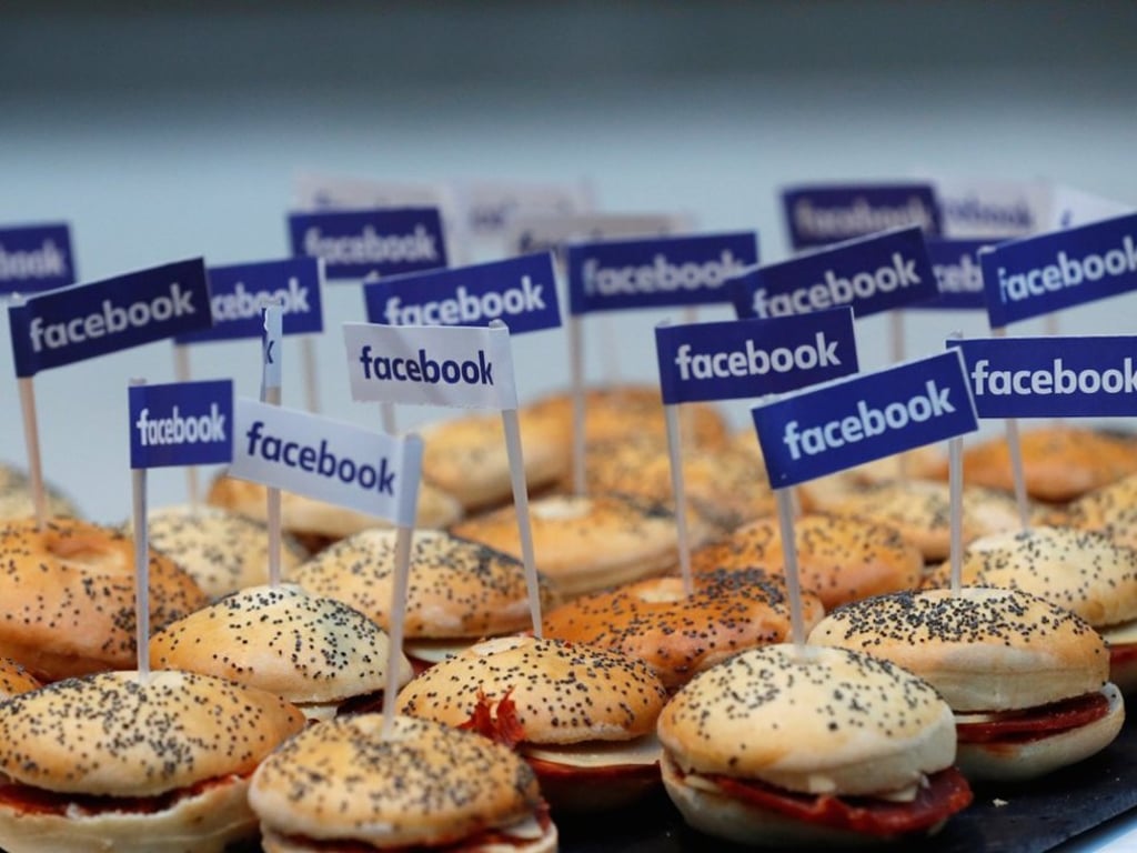 Facebook employees have access to free snacks at the Menlo Park office, but employees in Mountain View will have to eat off site. Photo: Reuters Facebook employees have access to free snacks at the Menlo Park office, but employees in Mountain View will have to eat off site. Photo: Reuters