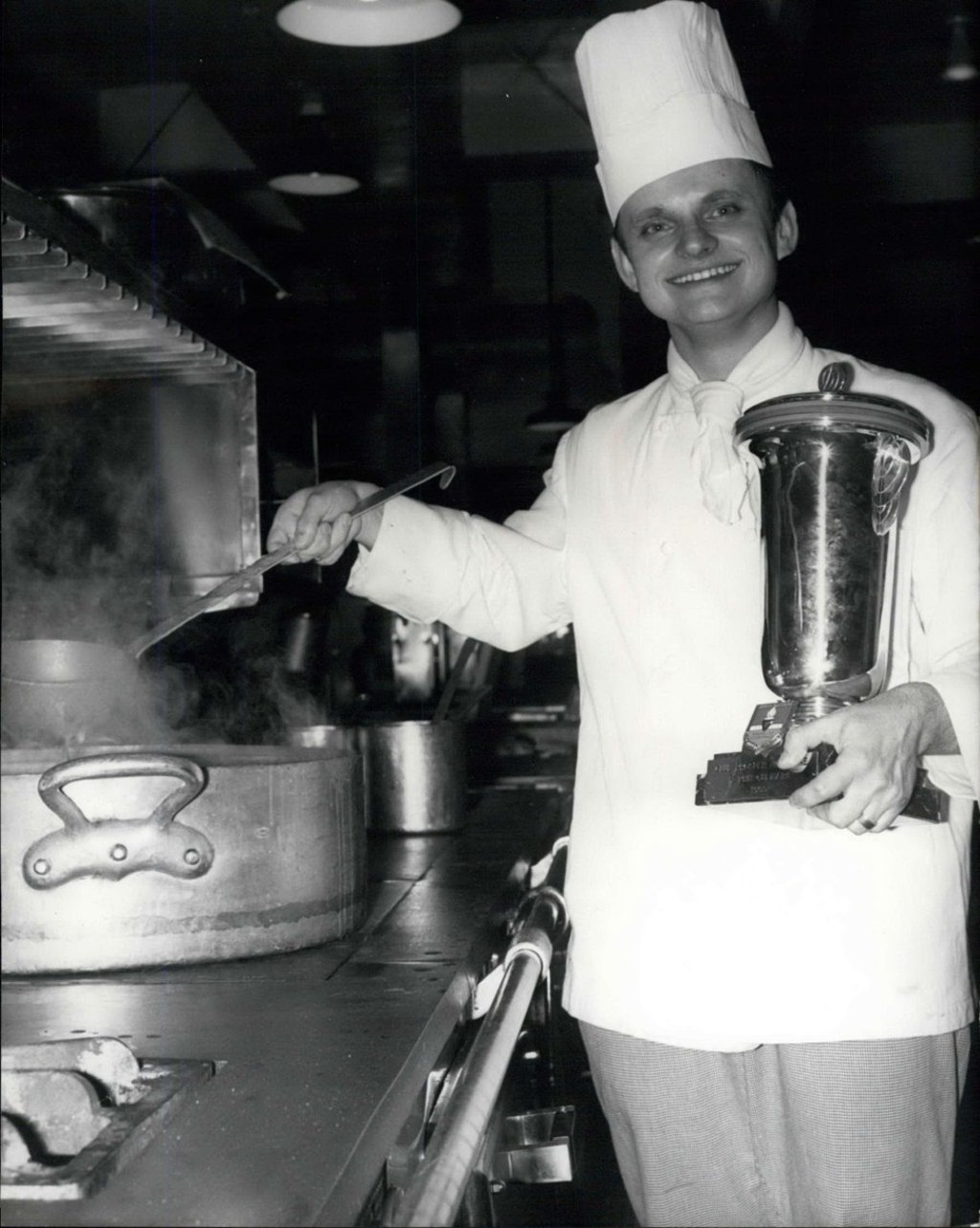 Joël Robuchon in 1969, aged 24, holds the Prosper Merimee Prize for Cookery awarded to the best young Parisian chef, the first of many prizes he would go on to win in an unmatched culinary career. Photo: Keystone Pictures USA/Alamy
