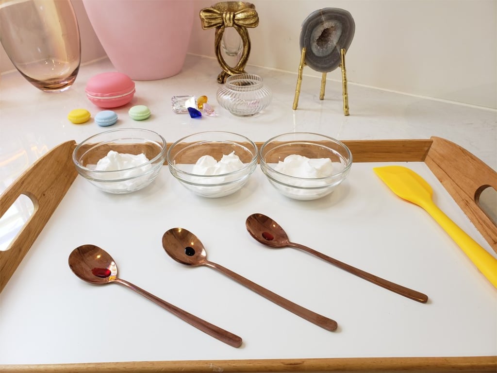 Rainbow icing ingredients that you will need to make the unicorn’s head Rainbow icing ingredients that you will need to make the unicorn’s head