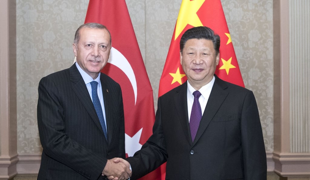 Chinese President Xi Jinping (right) meets his Turkish counterpart Recep Tayyip Erdogan in Johannesburg, South Africa, on July 26. Turkey has responded to US trade tariffs by threatening to look to “new friends”. Photo: Xinhua