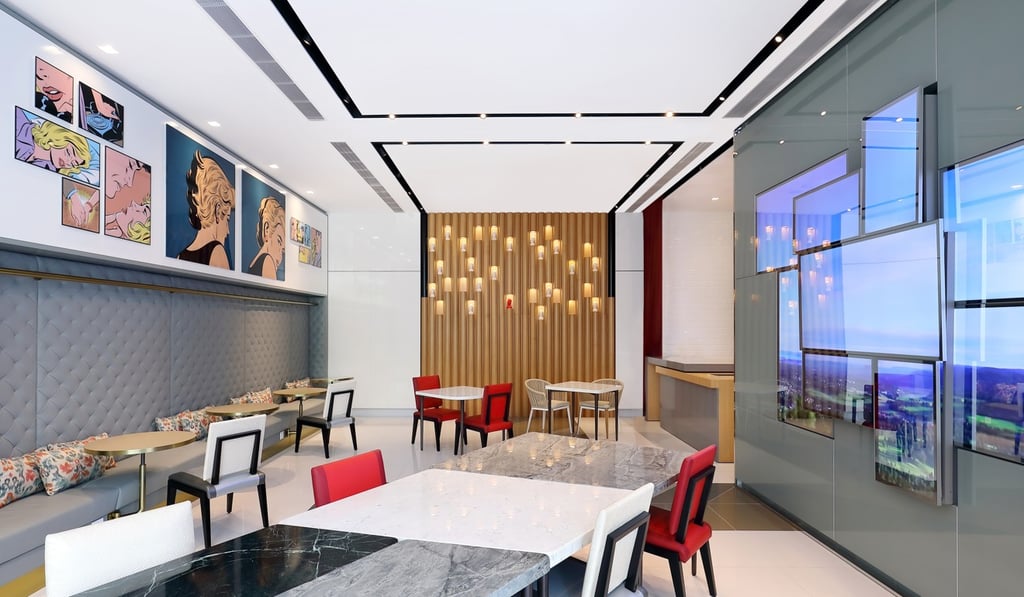 Oakwood Studios Singapore offers the Qakwood app that allows guests to request additional amenities, report defects, and shop for groceries.