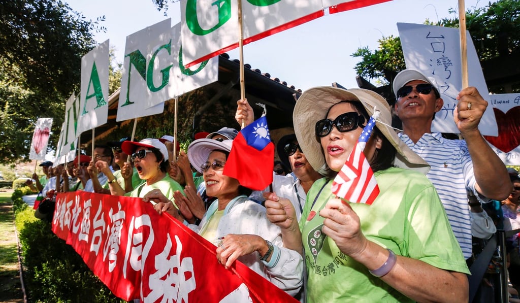 A group of Taiwanese Americans welcome President Tsai Ing-wen outside the Ronald Reagan Presidential Library in Simi Valley, California, on Monday. Photo: Reuters