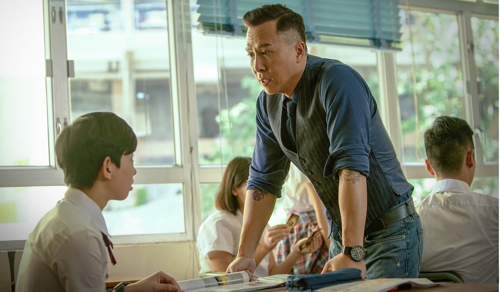 Yen plays a secondary school teacher in Big Brother. Yen plays a secondary school teacher in Big Brother.