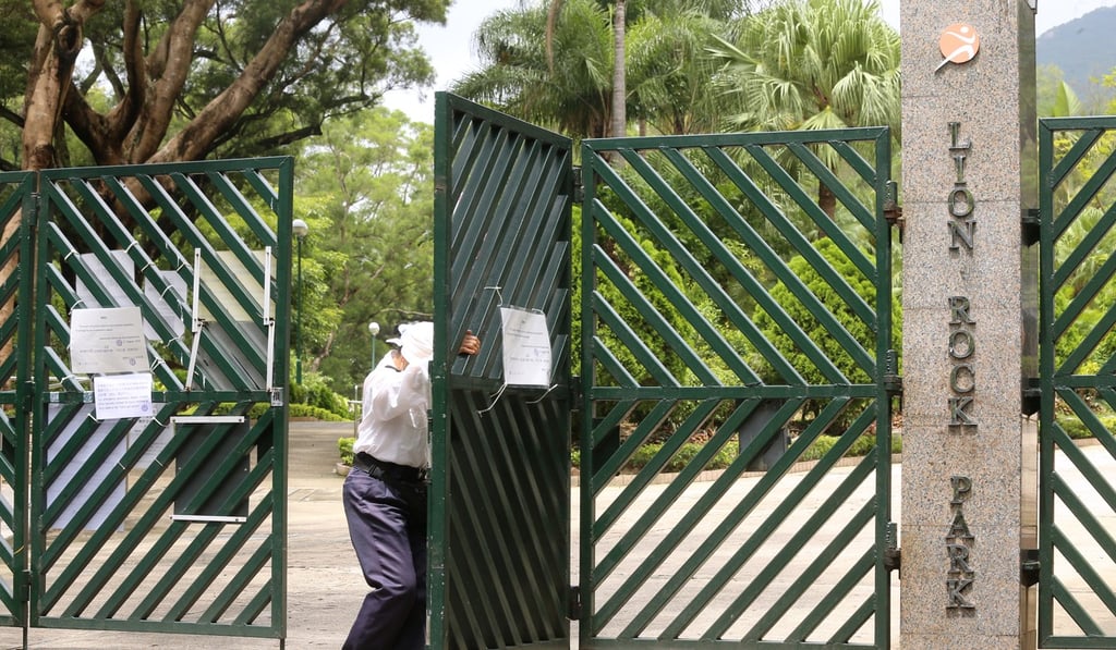 Mosquito control precautions are also being taken at Lion Rock Park in Wong Tai Sin. Photo: Dickson Lee