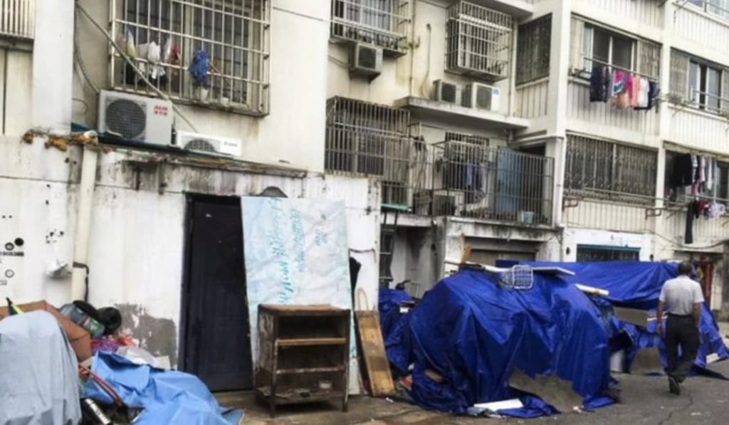 The street of dilapidated houses in China’s eastern province of Jiangsu, where a family has been living in a bicycle garage with a secret entrance into a hidden underworld. Photo: Sina.com.cn