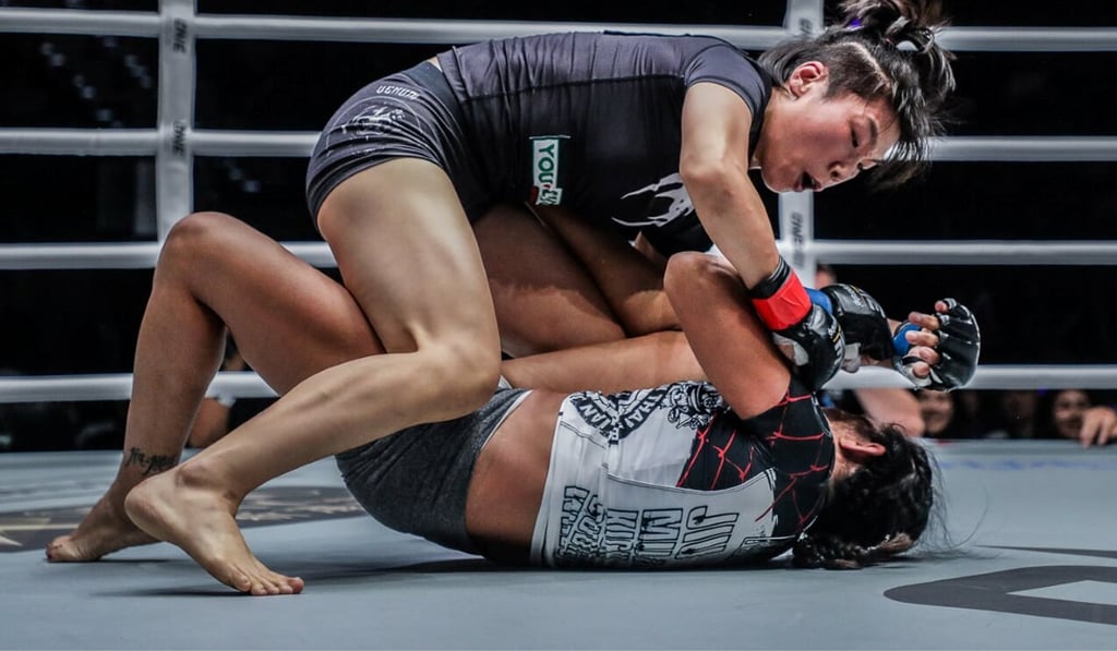 The Panda gets to work on Argentina’s Laura Balin in Macau in June.