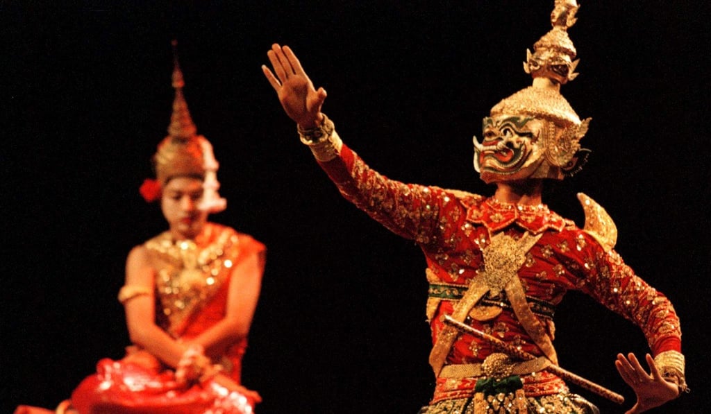 An all male Cambodian dance troupe performs Lakhaon Kaol, one of the oldest forms of Khmer performing arts, based on a version of the epic Indian ‘Ramayana story. Photo: Reuters