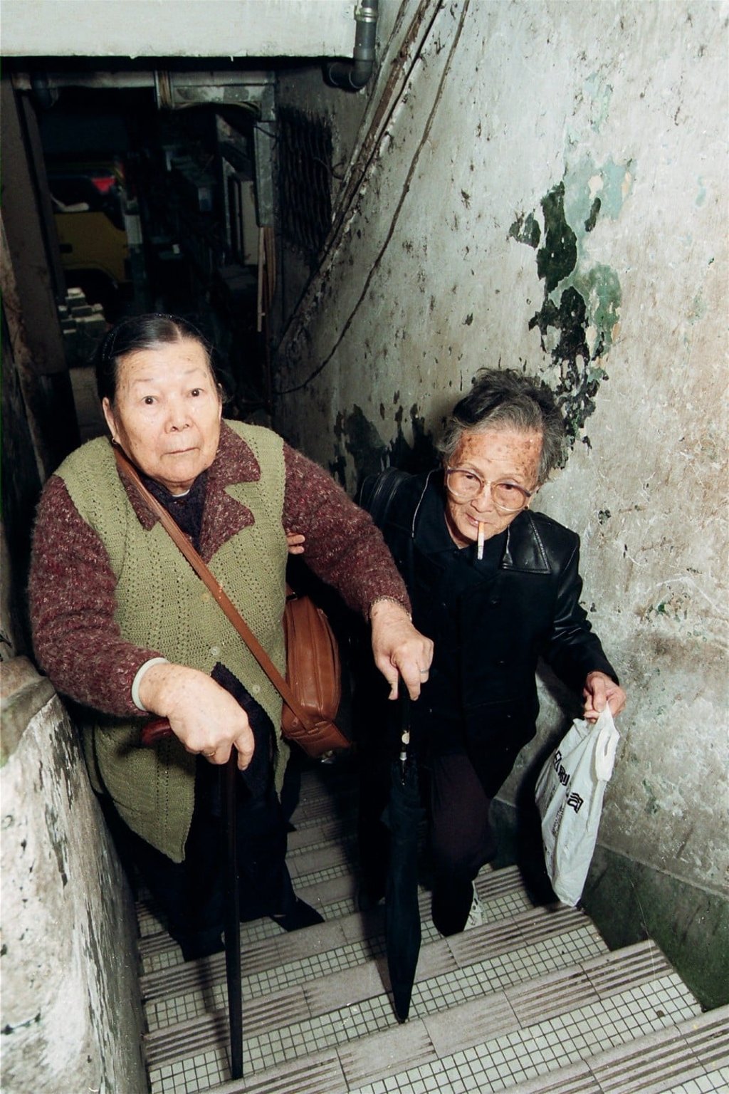 Smoking rates in Hong Kong may not account for longevity. Photo: SCMP