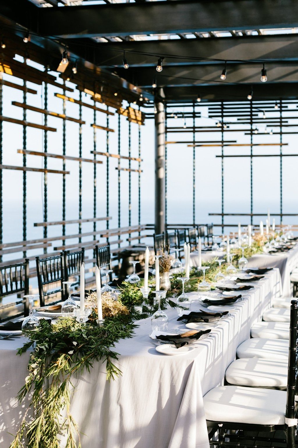 The immaculate dinner settings at the welcome ‘Black and White’ reception at Alila Uluwatu.
