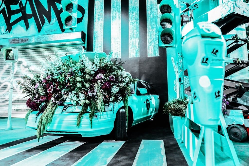Tiffany & co paper flowers sales