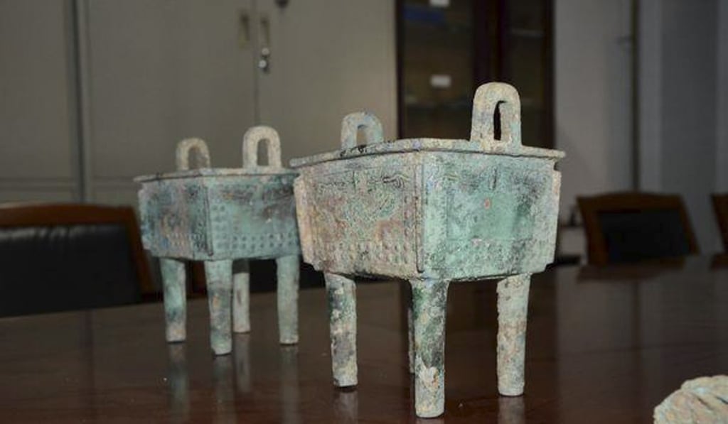 Hundreds of looted bronze relics from the site have been uncovered. Photo: Taihainet Hundreds of looted bronze relics from the site have been uncovered. Photo: Taihainet