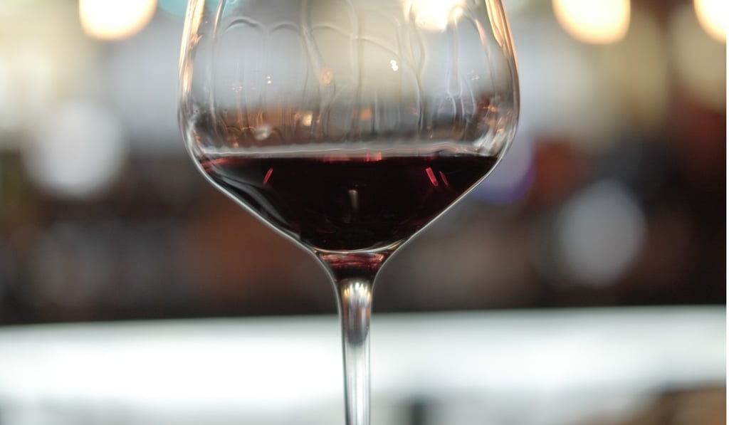 The first thing to consider is the appearance, namely the colour and how it changes from the middle of the glass to the rim. The first thing to consider is the appearance, namely the colour and how it changes from the middle of the glass to the rim.