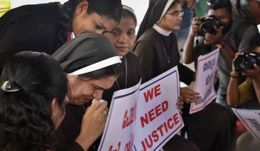 A Catholic nun cries as she participates in a sit-in demanding the arrest of a bishop whom another nun has accused of rape, in Kochi, India on September 13. Photo: AP