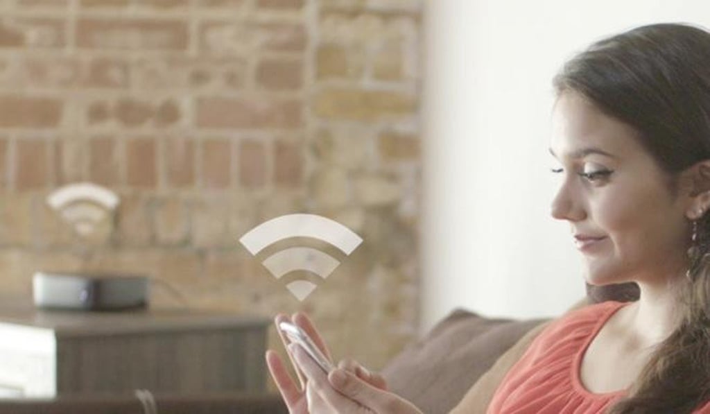 Monument is a Bluetooth-enabled storage device that automatically backs up your photos from smartphones, cameras, computers and SD cards to your own hard drive. It uses artificial intelligence, facial recognition and scene recognition to sort the photos for easy retrieval.