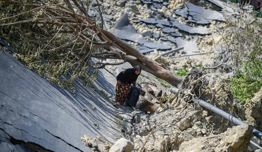 An international effort to help nearly 200,000 Indonesia quake-tsunami victims has ground into gear. Photo: AFP An international effort to help nearly 200,000 Indonesia quake-tsunami victims has ground into gear. Photo: AFP