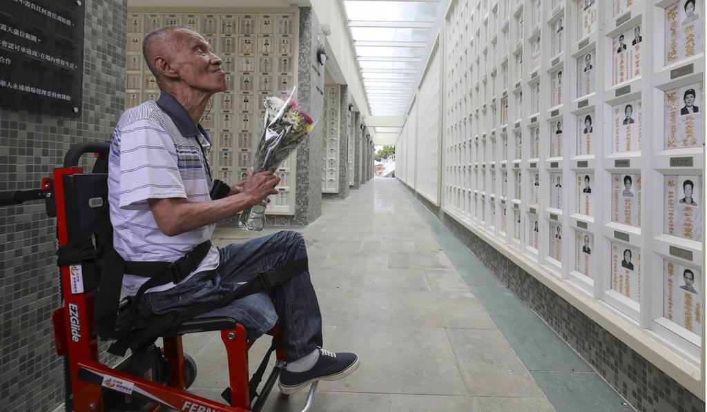 On reaching the top, Lee could hardly hold back his emotion. Photo: Sam Tsang