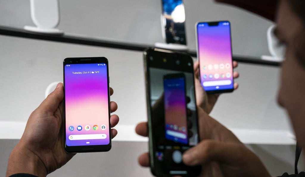 A guest takes pictures of the new Google Pixel 3 during a Google product release event on Tuesday. Photo: Getty Images/AFP A guest takes pictures of the new Google Pixel 3 during a Google product release event on Tuesday. Photo: Getty Images/AFP