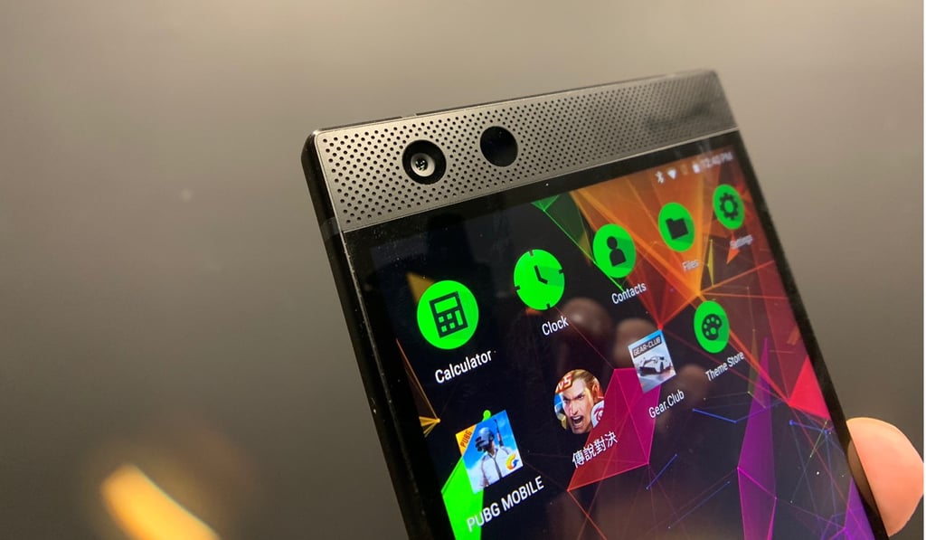 The Razer Phone 2 has dual front-firing speaker grilles that fill the top and bottom bezels. Photo: Ben Sin