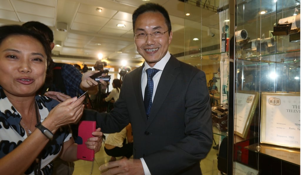 Roy Tang, permanent secretary at the Constitutional and Mainland Affairs Bureau, lost both his Hong Kong identification card and mainland China entry permit. Photo: Dickson Lee