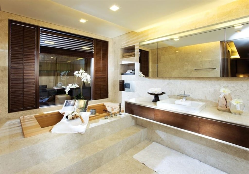 One of the bathrooms in a 284-square-metre suite at Hannam THE HILL. Photo: Korea Times One of the bathrooms in a 284-square-metre suite at Hannam THE HILL. Photo: Korea Times