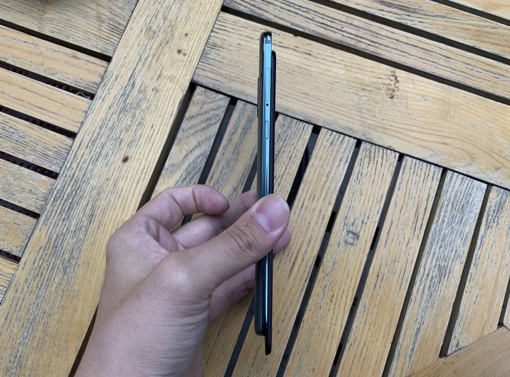 The Mi Mix 3 side angle. Photo: Ben Sin