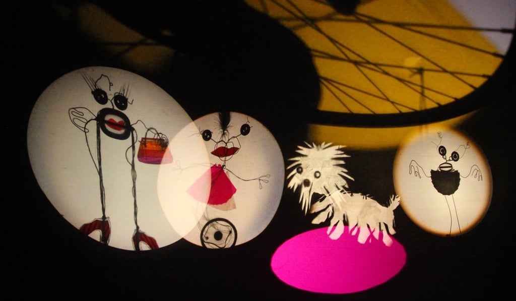 ‘Me and the Flea’, a humorous shadow puppet and light show, performed by the Dutch group Lichtbende, forms part of Hong Kong’s ‘Cheers!’ Series in December.