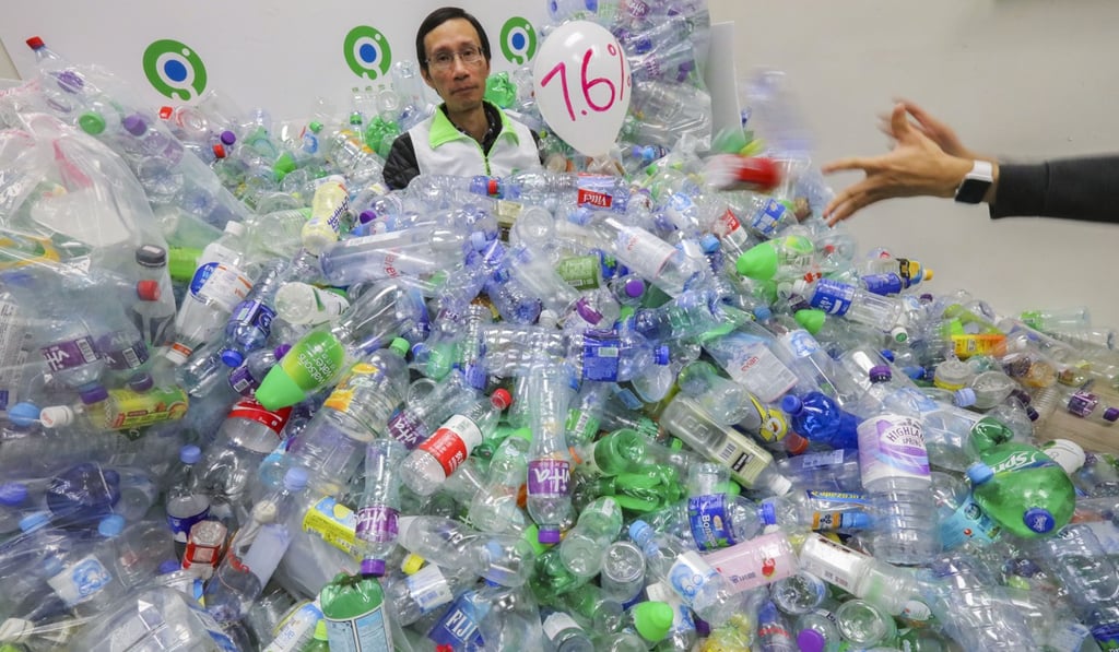 Green Earth executive director Edwin Lau Che-feng announces the statistics on the recycling of plastic bottles, in December 2017. Photo: Felix Wong