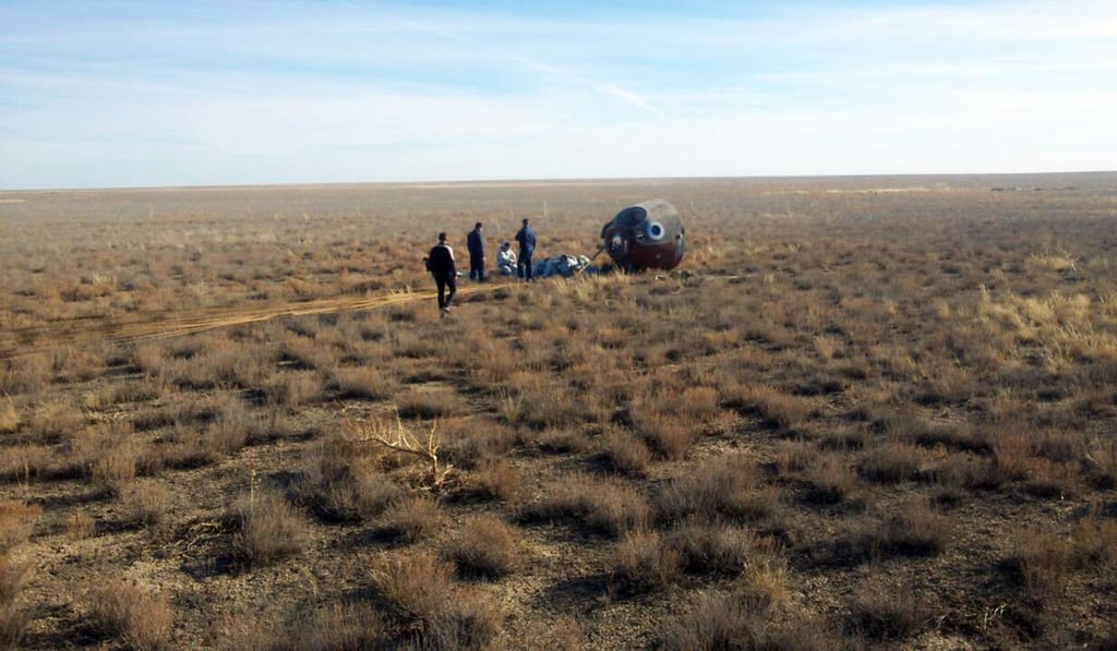 The Soyuz MS-10 space capsule in a field after an emergency landing near Dzhezkazgan, about 450km (280 miles) northeast of Baikonur, Kazakhstan on October 11, 2018. Photo: AP