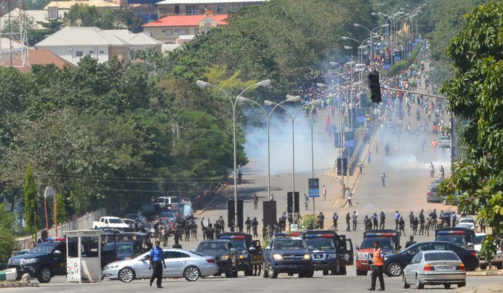 Nigerian police fire tear gas at supporters of IMN in Abuja on October 30, 2018. Photo: AFP