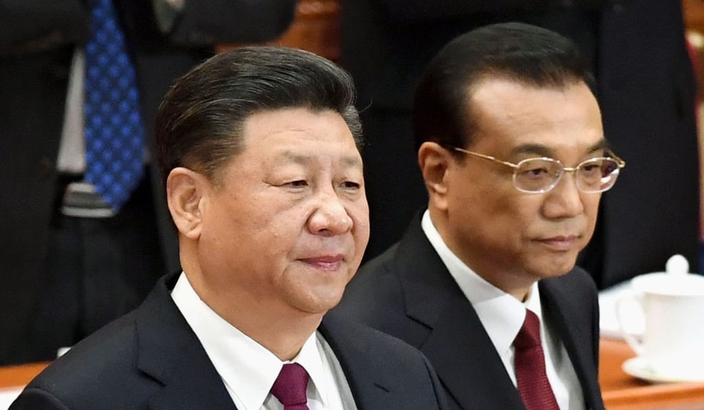 President Xi Jinping (left) and Premier Li Keqiang were among the leaders who mourned Louis Cha’s passing. Photo: Kyodo