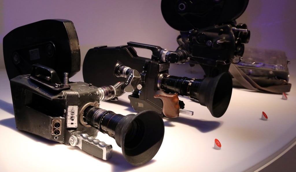 Old-fashioned cameras on display at the museum. Photo: Nora Tam
