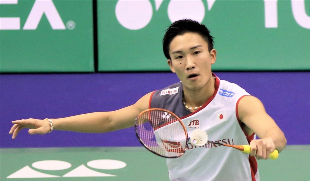 Kento Momota on his way to victory over Lin Dan. Photo: Chan Kin-wa
