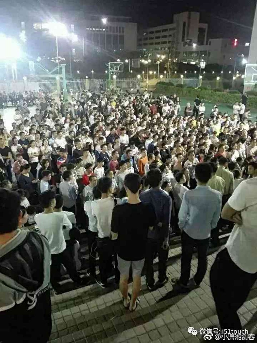 Workers are seen at the Biel Crystal Manufactory plants in Huizhou on November 9, 2018. Chinese media reported that 8,000 workers had been laid off, but the factory has strongly denied this. Photo: Weibo