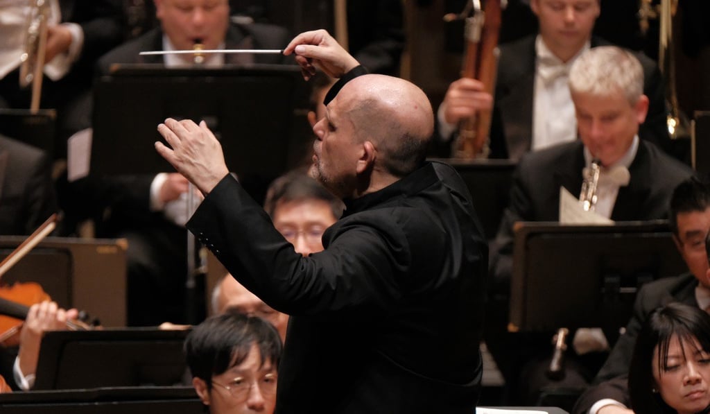 Jaap van Zweden conducts Mahler's Symphony No. 7 with the Hong Kong Philharmonic Orchestra. Photo: Ka Lam/Hong Kong Philharmonic Orchestra