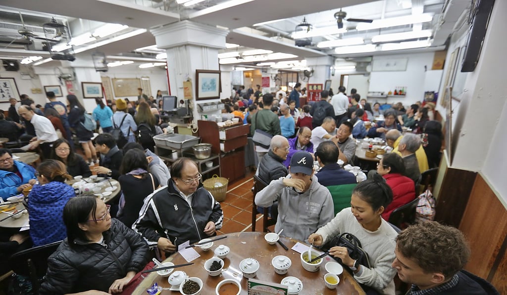 Customers enjoy dim sum at Lin Heung Teahouse in Central. Photo: Xiaomei Chen