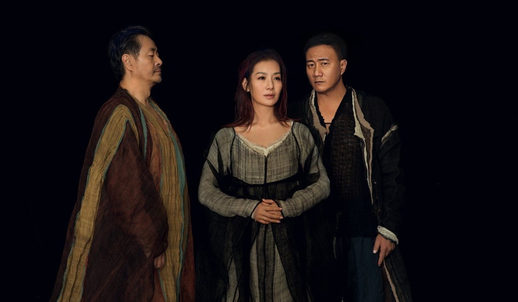 A dynamic reinterpretation of Shakespearean classic, ‘Hamlet’, by renowned director Li Liuyi is part of the Royal Shakespeare Company's “Shakespeare Folio Project”, which aims to bring the Bard’s plays closer to the Chinese audience. A dynamic reinterpretation of Shakespearean classic, ‘Hamlet’, by renowned director Li Liuyi is part of the Royal Shakespeare Company's “Shakespeare Folio Project”, which aims to bring the Bard’s plays closer to the Chinese audience.