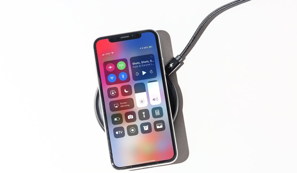 Apple’s three latest phones all support wireless charging. Apple’s three latest phones all support wireless charging.