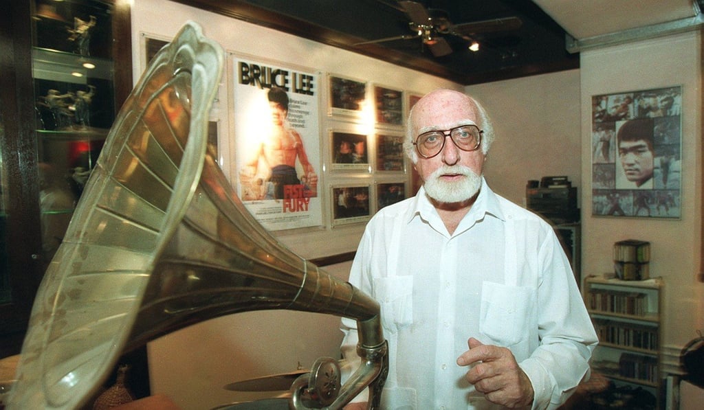 Jon Benn at his Bruce Lee Cafe in Hong Kong’s Central district in 1998. Photo: SCMP