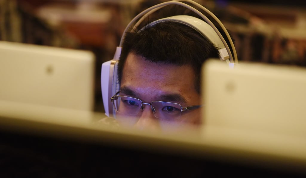 Internet surfers run the risk of being trolled by a professional “water army” of anonymous social media mercenaries paid to blitz social media websites and apps. Photo: AFP