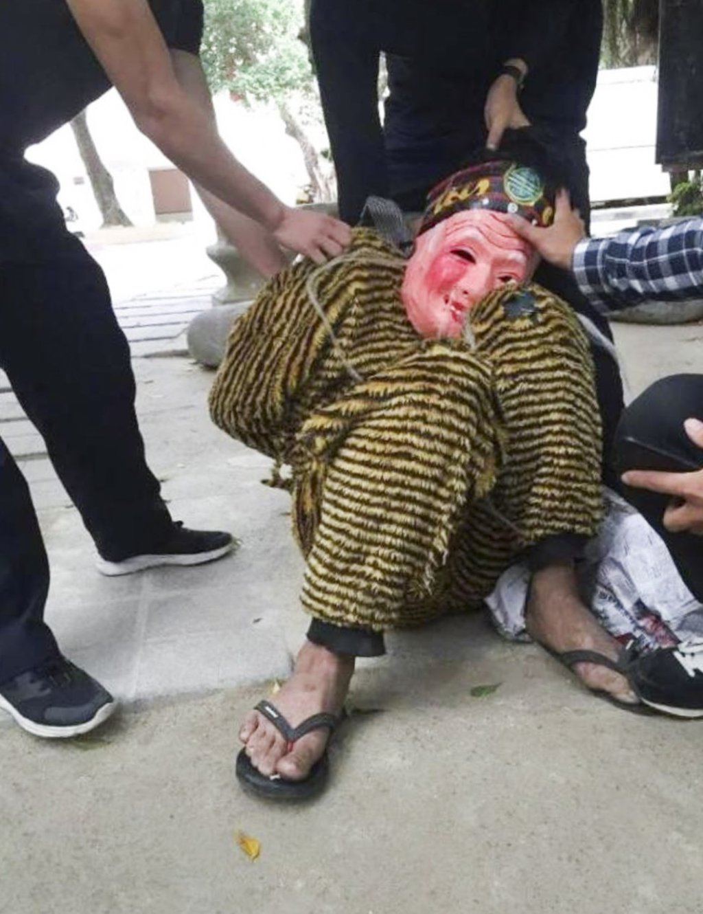 There were no reports that the man had abused or threatened any members of the public. Photo: Thepaper.cn